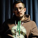 Макс, 33 года