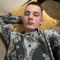 Фотография мужчины Артём, 19 лет из г. Нижний Новгород