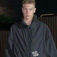 Фотография мужчины Андрей, 19 лет из г. Екатеринбург