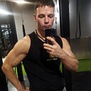 Михаил, 32 года