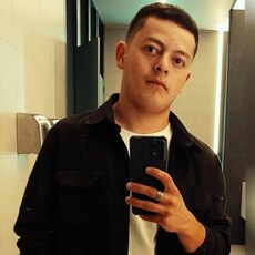 Фотография мужчины Jamshed, 22 года из г. Владивосток