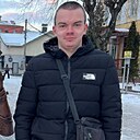 Денис, 22 года