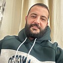 Сако, 33 года