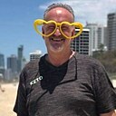 Leonard Cohen, 58 лет