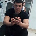 Макс, 33 года