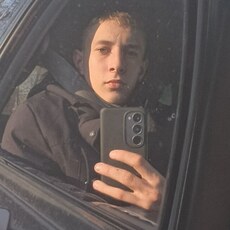 Фотография мужчины Егор, 18 лет из г. Хабаровск