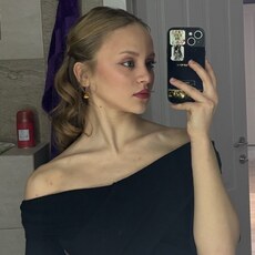 Фотография девушки Алена, 18 лет из г. Великий Новгород