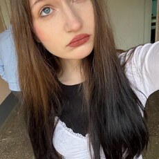 Фотография девушки Настя, 18 лет из г. Киров