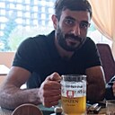 Давит, 28 лет