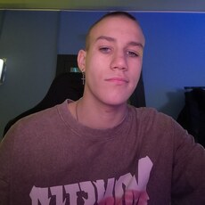 Фотография мужчины Тимофей, 18 лет из г. Магнитогорск