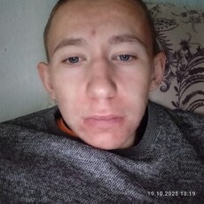 Фотография мужчины Антон, 18 лет из г. Шадринск