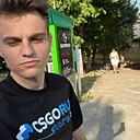 Владислав, 25 лет