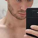 Алексеев, 32 года