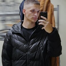 Фотография мужчины Юра, 18 лет из г. Благовещенск