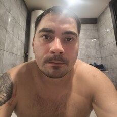 Фотография мужчины Валерий, 29 лет из г. Ижевск