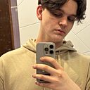 Арсений, 18 лет