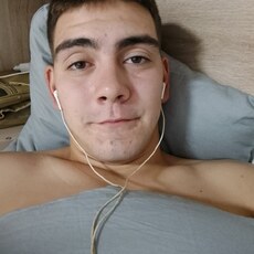 Фотография мужчины Георгий, 23 года из г. Новый Уренгой