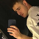 Артем, 22 года