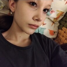 Фотография девушки Эля, 18 лет из г. Санкт-Петербург