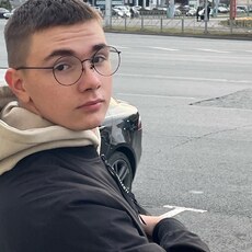 Фотография мужчины Матвей, 18 лет из г. Брянск