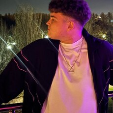 Фотография мужчины Максим, 19 лет из г. Симферополь