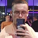 Владислав, 18 лет