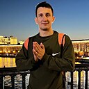 Максим, 24 года