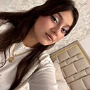 Асият, 20 лет