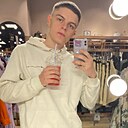 Илья, 22 года
