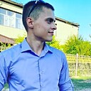 Денис, 24 года