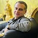 Гарик, 42 года