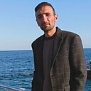 Узеїр, 34 года