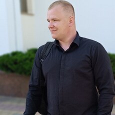 Фотография мужчины Валик, 28 лет из г. Кобрин