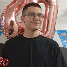 Фотография мужчины Влад, 20 лет из г. Нижневартовск