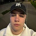 Арсений, 18 лет