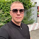 Максим, 33 года