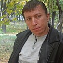Ден, 42 года