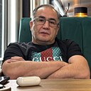 Тони, 52 года