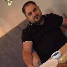 Фотография мужчины Ишхан, 32 года из г. Вольск