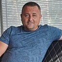 Роберт, 44 года