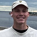 Максим, 22 года