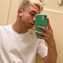 Роман, 22 года