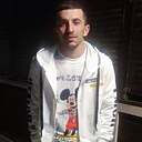 Беслан, 33 года