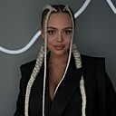 София, 32 года