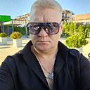 Макс, 42 года