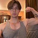 Макс, 33 года