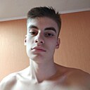 Максим, 21 год