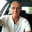 Араик, 66 лет