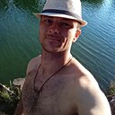 Максим, 33 года