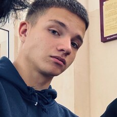 Фотография мужчины Лёня, 18 лет из г. Владивосток